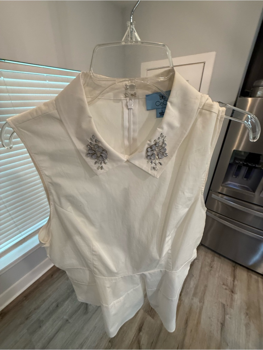 CeCe White Sleeveless Top with Jeweled Collar -Like New
